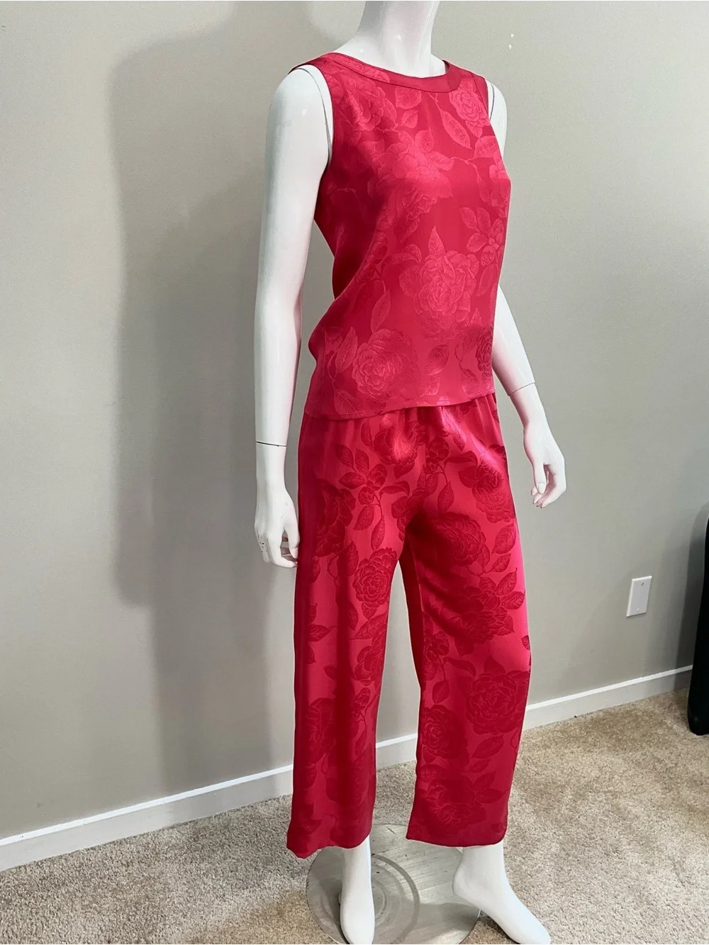 CHANEL Vintage 3 Pc Red Silk Floral Jacquard Pantsuit Set Jacket Top Pants XS/S